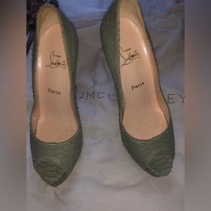 7.5 Christian Louboutin shoes